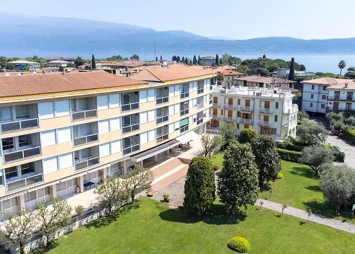 Riva Chiara * Toscolano Maderno